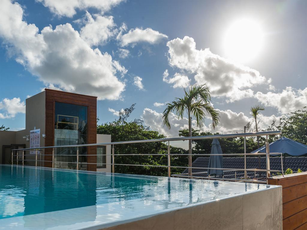 Hotel Pereybere & Pereybere Beach